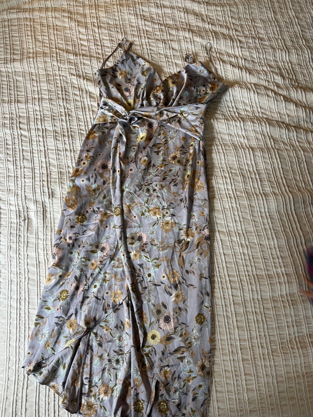 Astr Floral Twist-Front Midi Dress in lavender and Gold